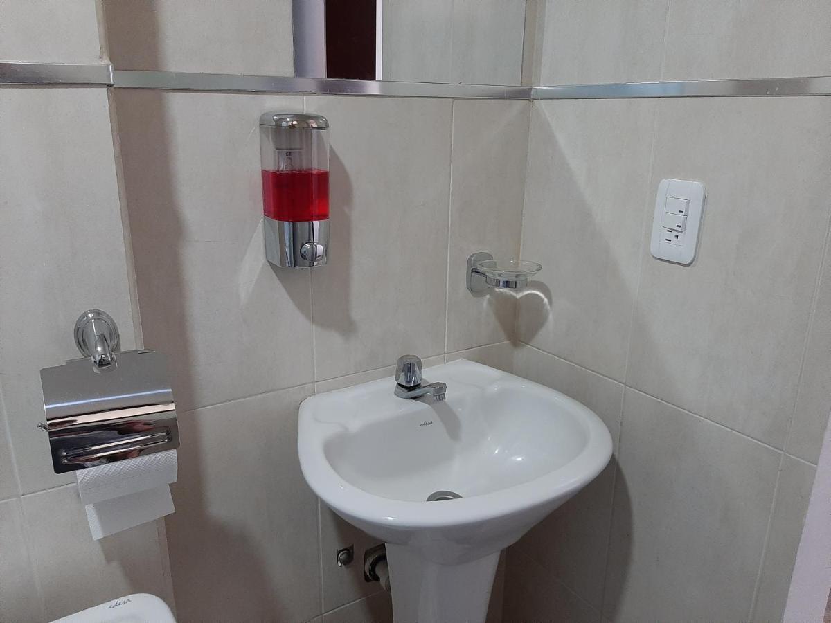Hostal Paukar Отавало Екстериор снимка